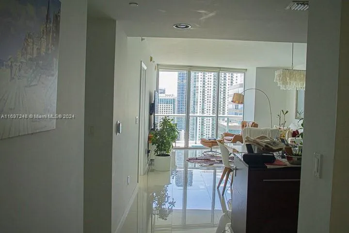 Icon Brickell II #3409 image #10