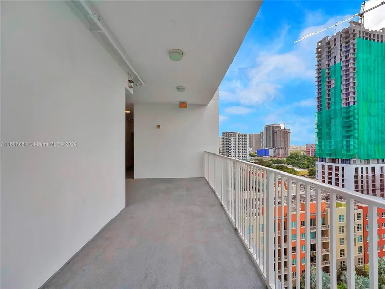 Paramount Bay #1509 image #36