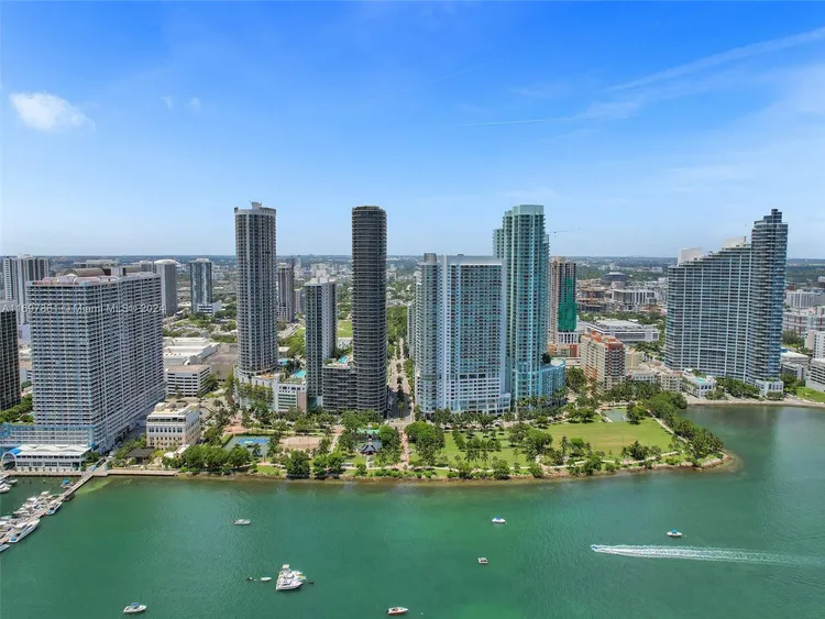 Paramount Bay #1509 image #41