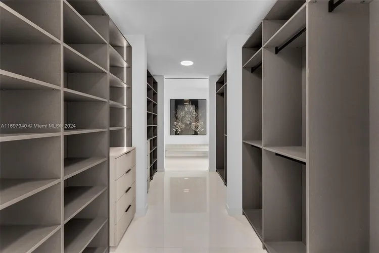 Aston Martin Residences #4801 image #24