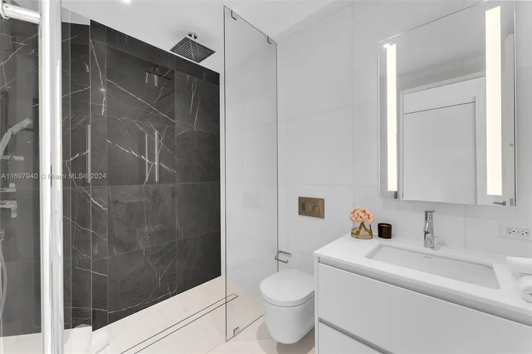 Aston Martin Residences #4801 image #36