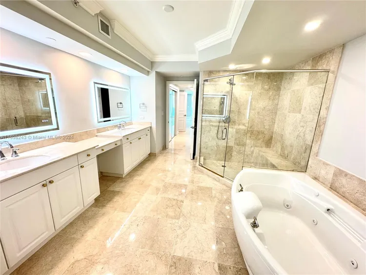 Peninsula #1805 image #16