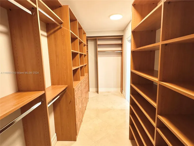 Peninsula #1805 image #18