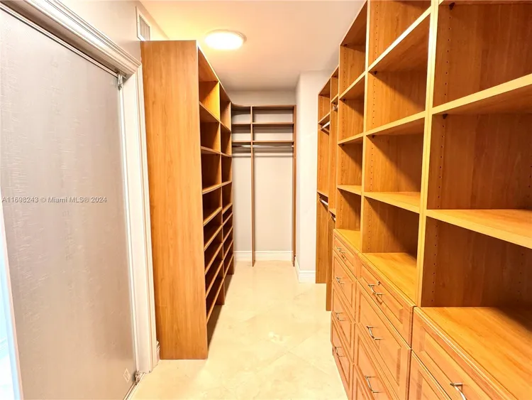 Peninsula #1805 image #19