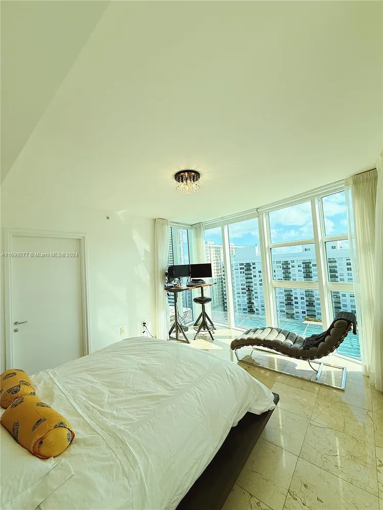 6000 INDIAN CREEK #17A image #13