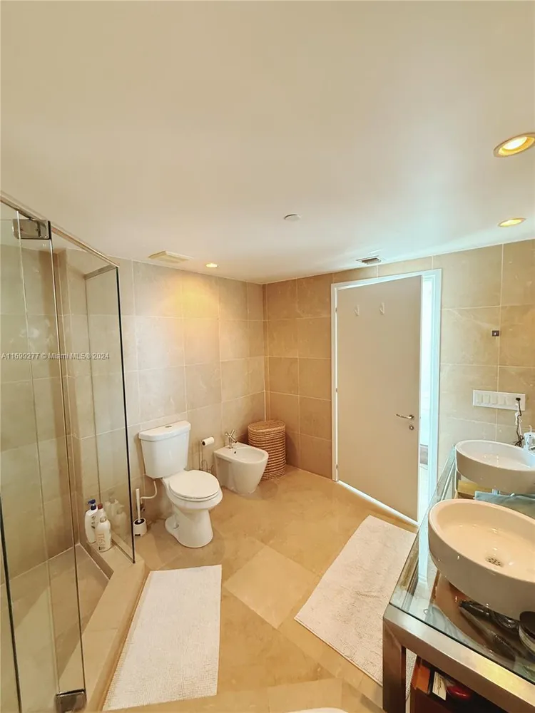 6000 INDIAN CREEK #17A image #15