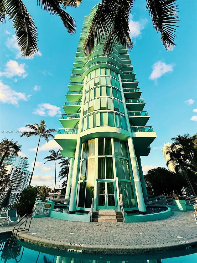 6000 INDIAN CREEK #17A image #25