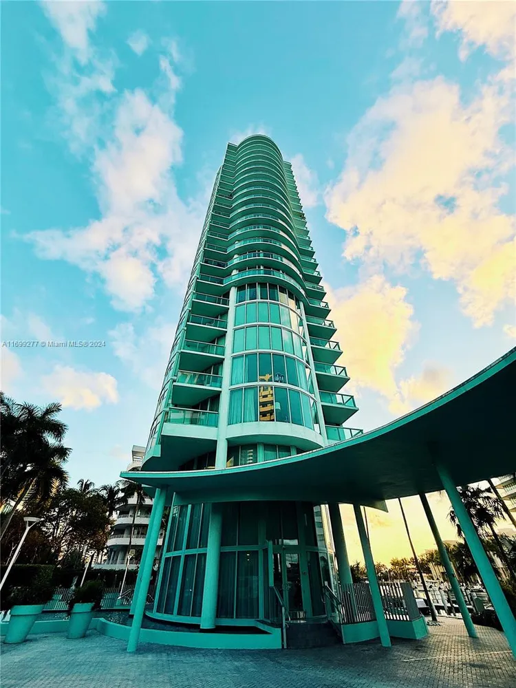 6000 INDIAN CREEK #17A image #26