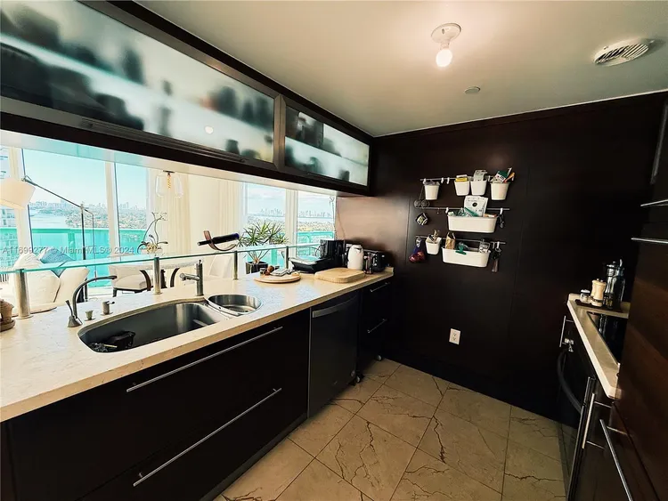 6000 INDIAN CREEK #17A image #6