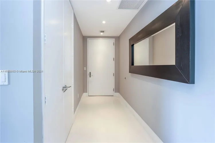 Trump Tower 1 #1405 image #10