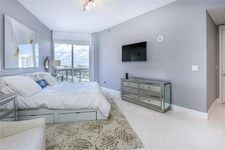 Trump Tower 1 #1405 image #12