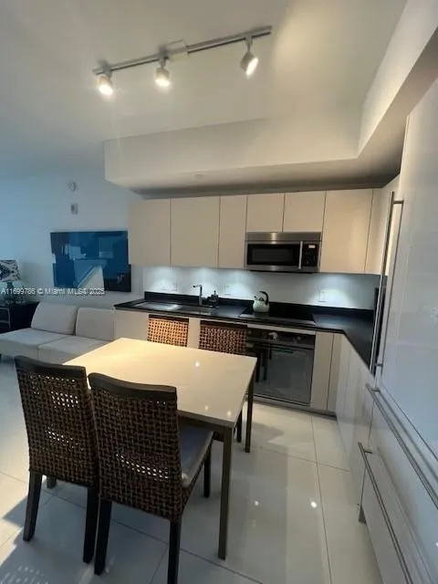 1010 Brickell #3010 image #8