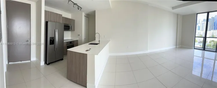 Cassa Brickell #811 image #11