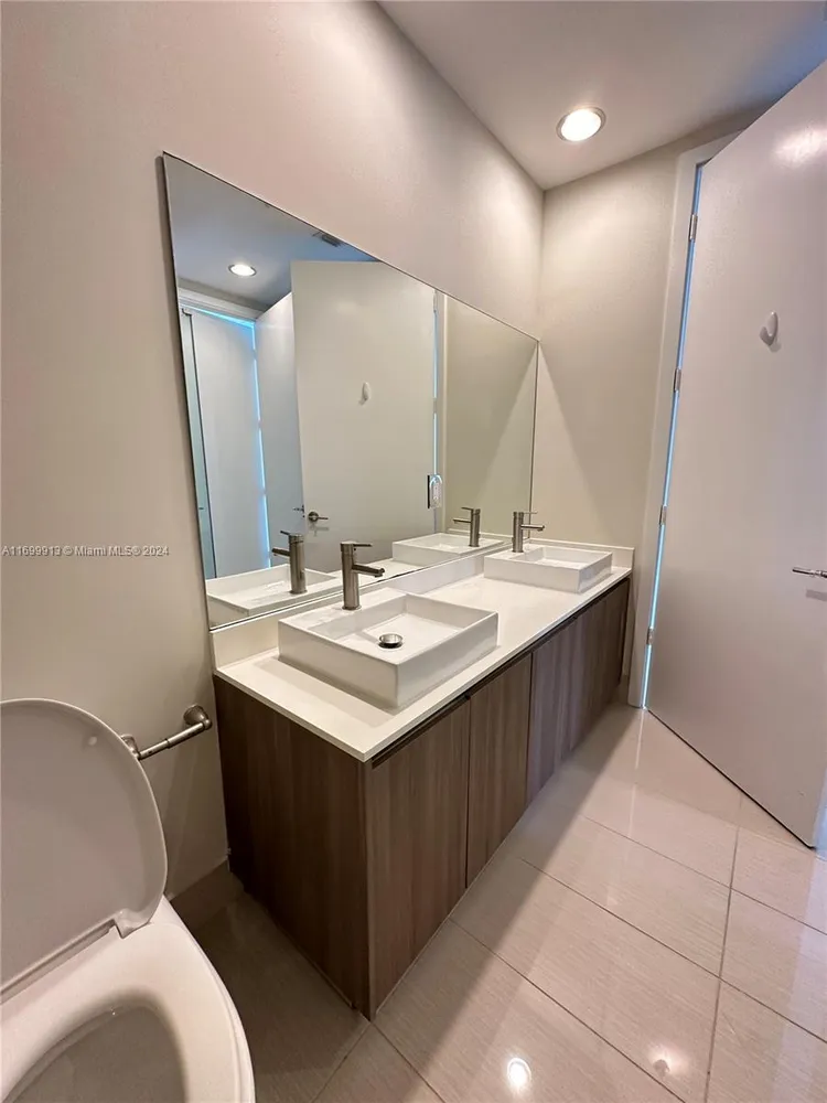 Cassa Brickell #811 image #20