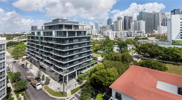 Cassa Brickell #811 image #25