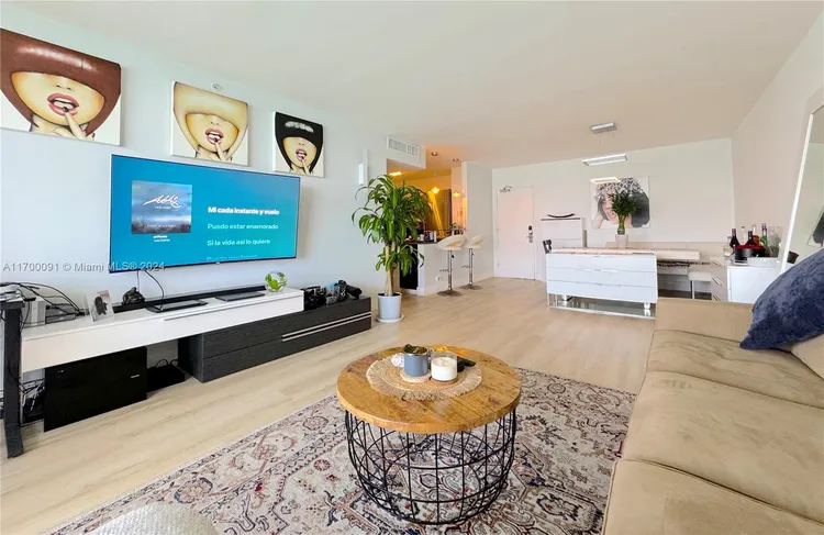 Flamingo South Beach #null image #7