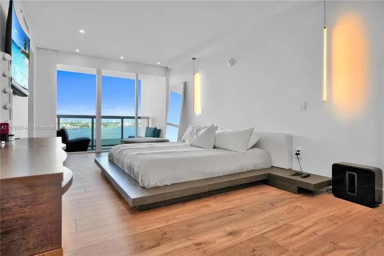 Cielo on the Bay #1002 image #21