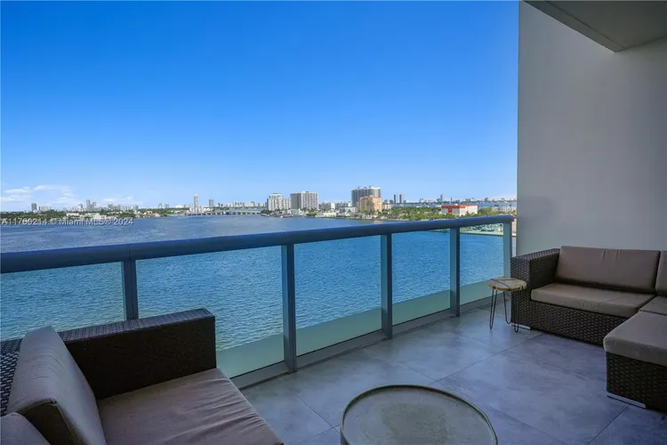 Cielo on the Bay #1002 image #7