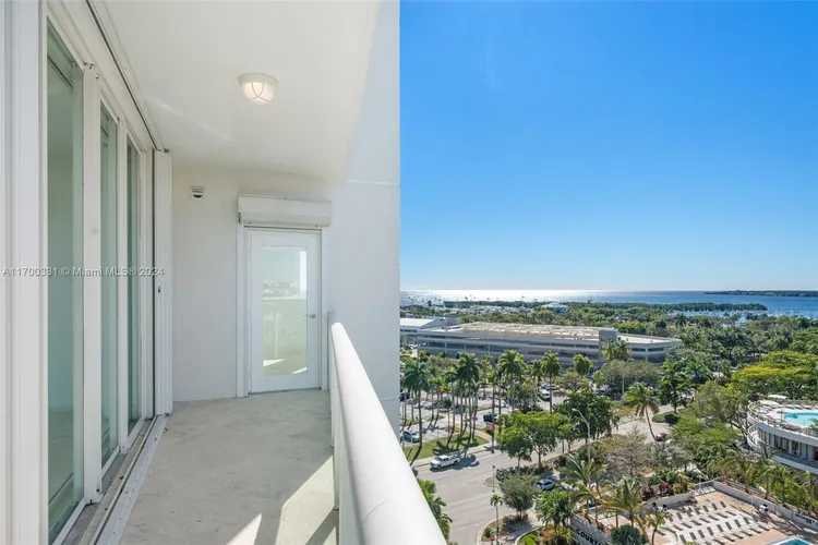 Grove Hill Tower #1002 image #9