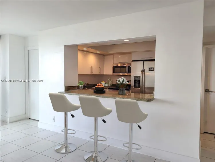 Mirasol Ocean Towers #901 image #17