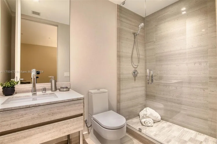 Residences by Armani Casa #3801 image #25