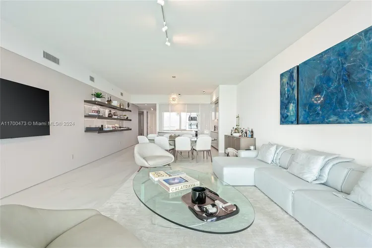 Residences by Armani Casa #3801 image #9