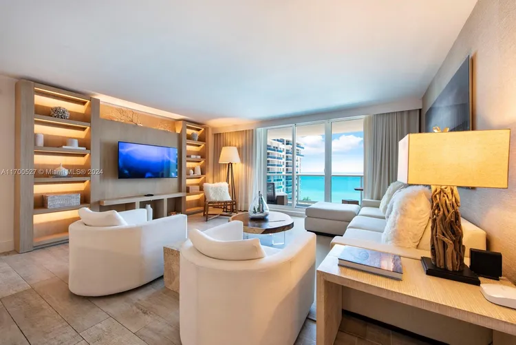 1 Hotel & Homes #1244 image #14