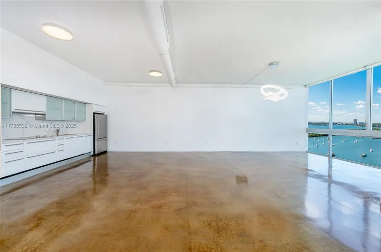 Space 01 Lofts #1203 image #12