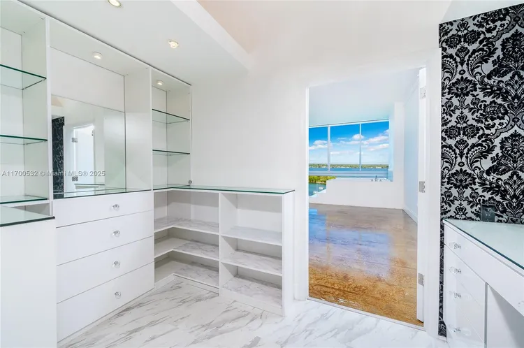 Space 01 Lofts #1203 image #18