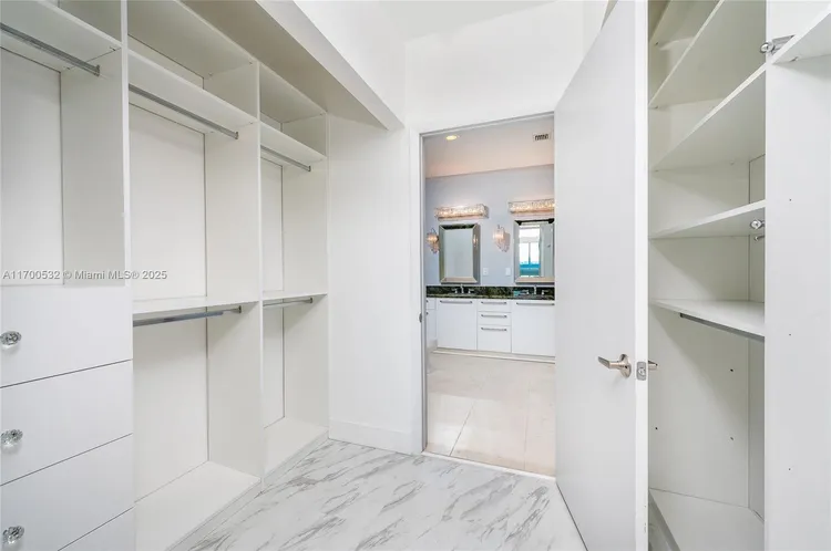 Space 01 Lofts #1203 image #19