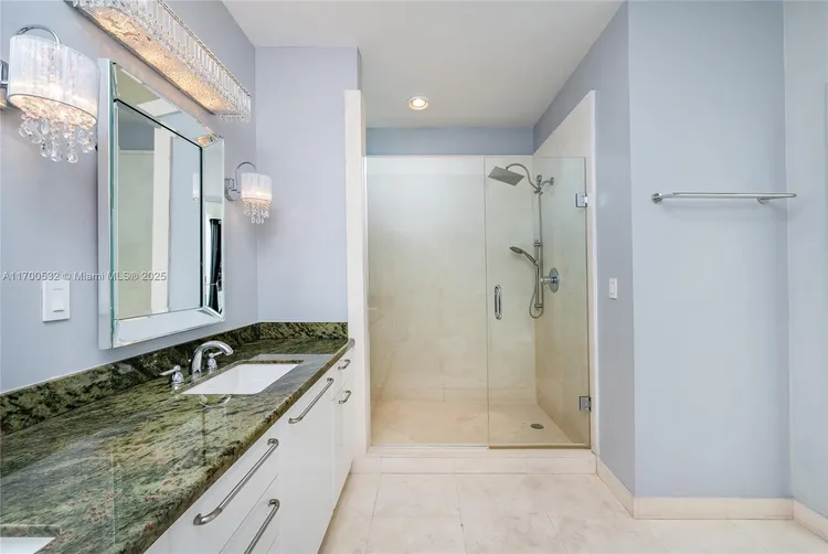 Space 01 Lofts #1203 image #21