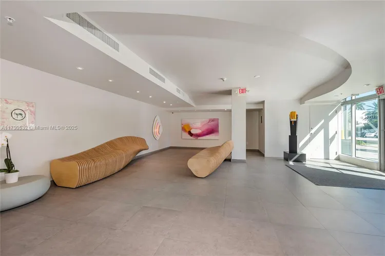 Space 01 Lofts #1203 image #34