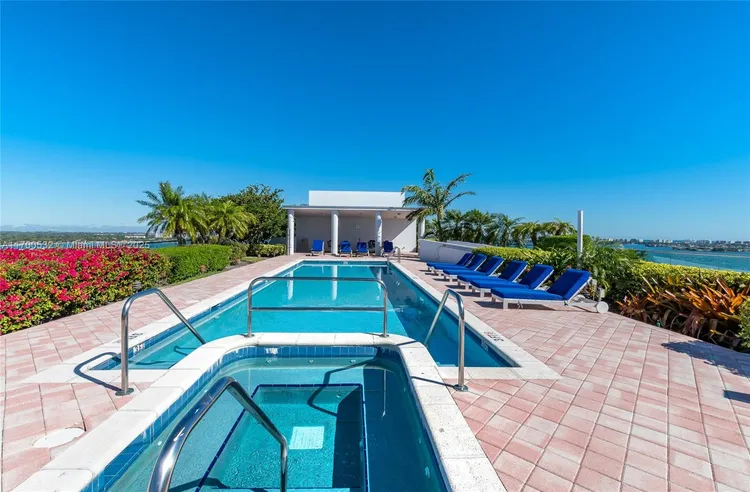 Space 01 Lofts #1203 image #36