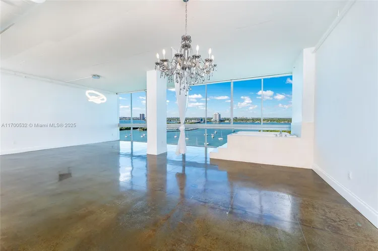 Space 01 Lofts #1203 image #8