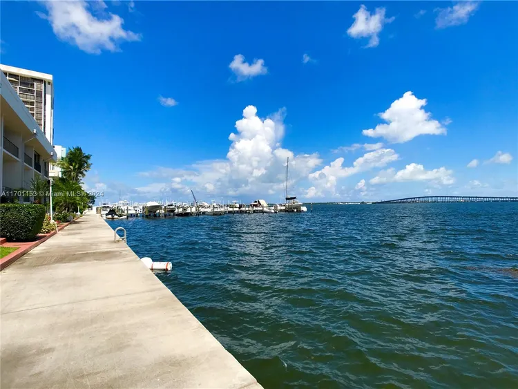 Brickell Place D #D601 image #32