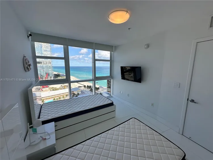 Trump Royale #1802 image #16