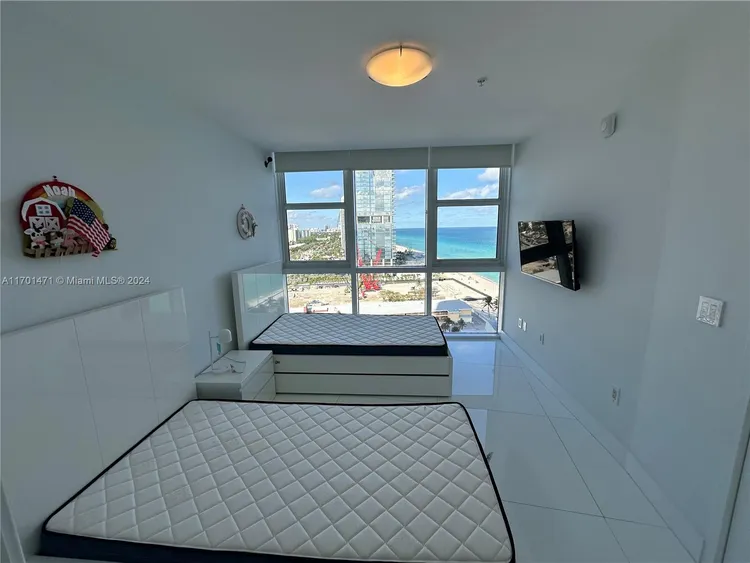 Trump Royale #1802 image #17