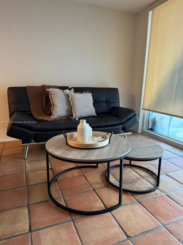 Parker Plaza Estates #201 image #6