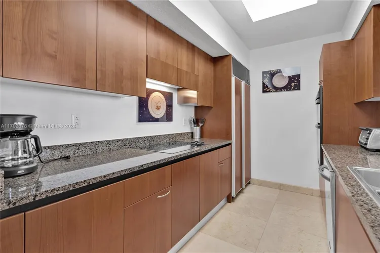 1500 Ocean Drive #503 image #13