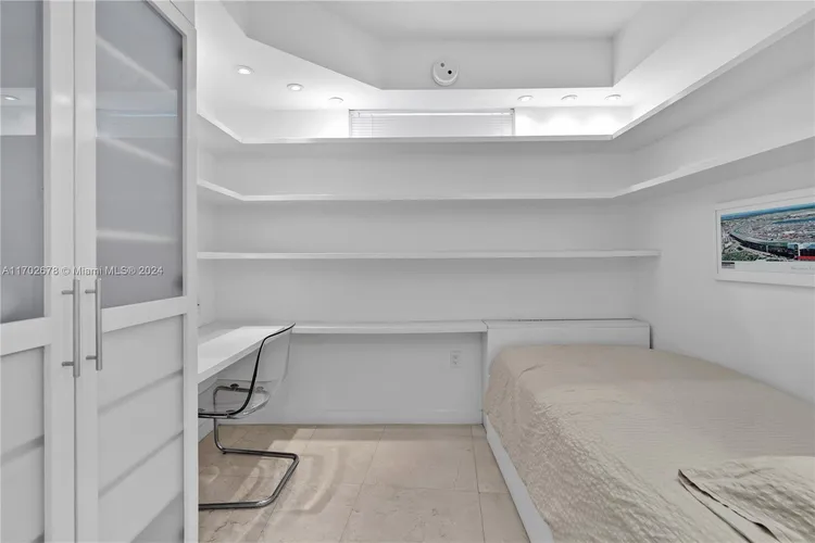 1500 Ocean Drive #503 image #17