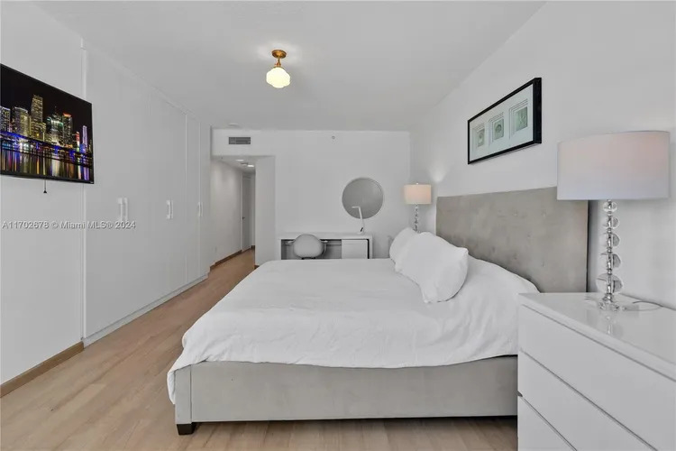 1500 Ocean Drive #503 image #23