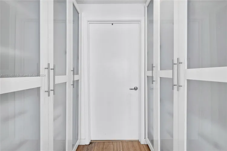 1500 Ocean Drive #503 image #33