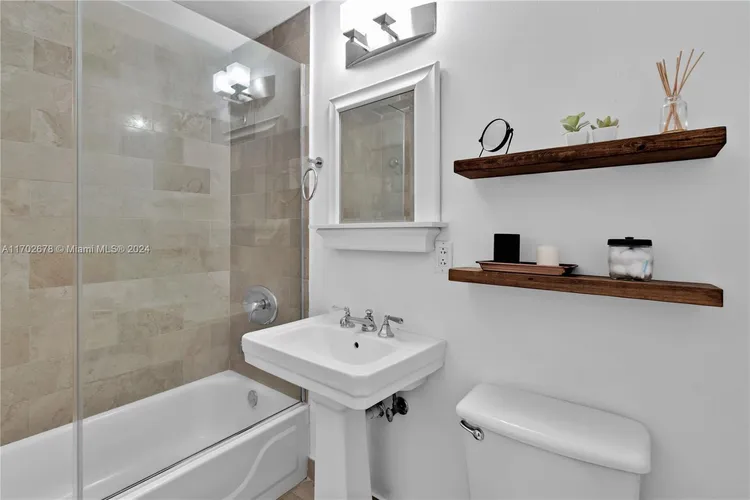 1500 Ocean Drive #503 image #35