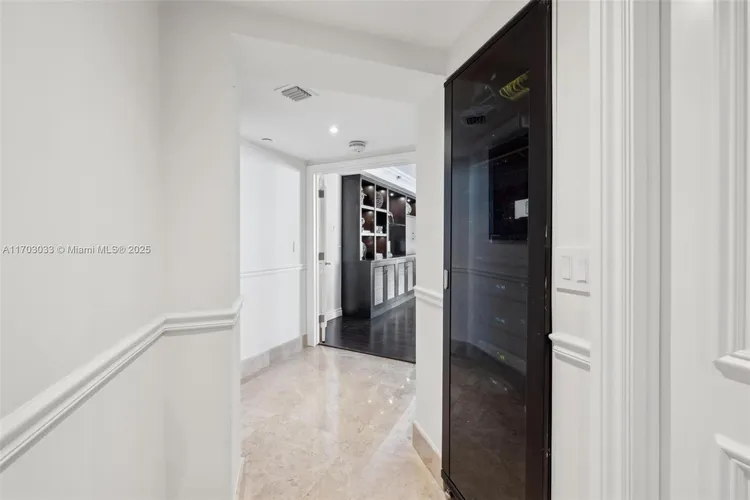 Williams Island 4000 #2106 image #28