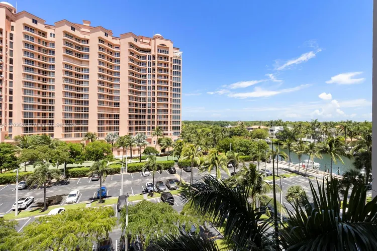 Gables Waterway Towers #618 image #14