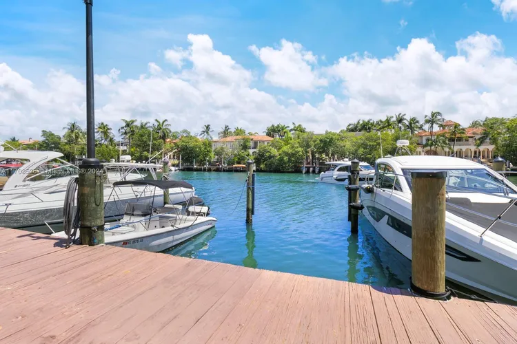 Gables Waterway Towers #618 image #21