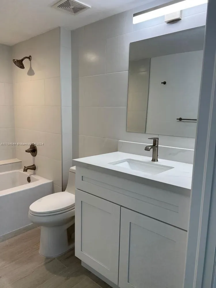 The Mark #1202 image #19