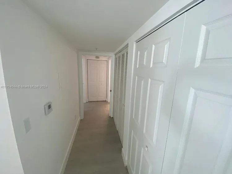 The Mark #1202 image #9