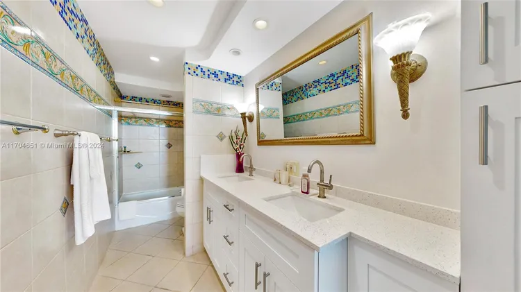 Carriage Club North #PH02 image #17