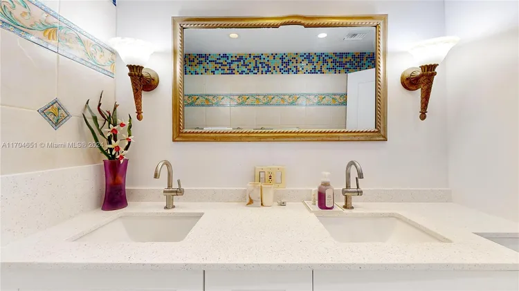 Carriage Club North #PH02 image #18